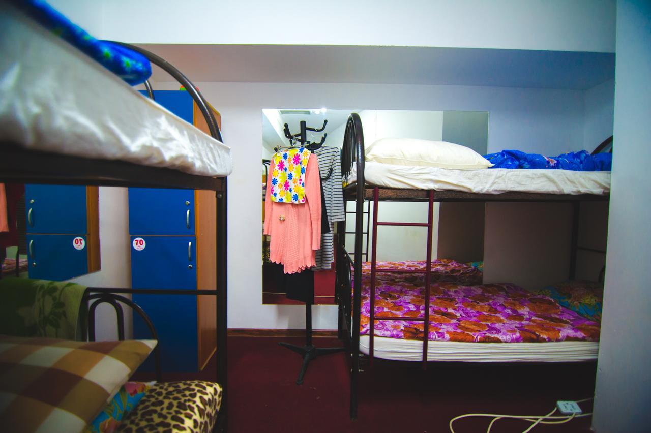 Asia Hostel Алмати Екстер'єр фото